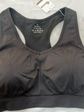 Baomosi Seamless Grey Racerback Sports Bra .